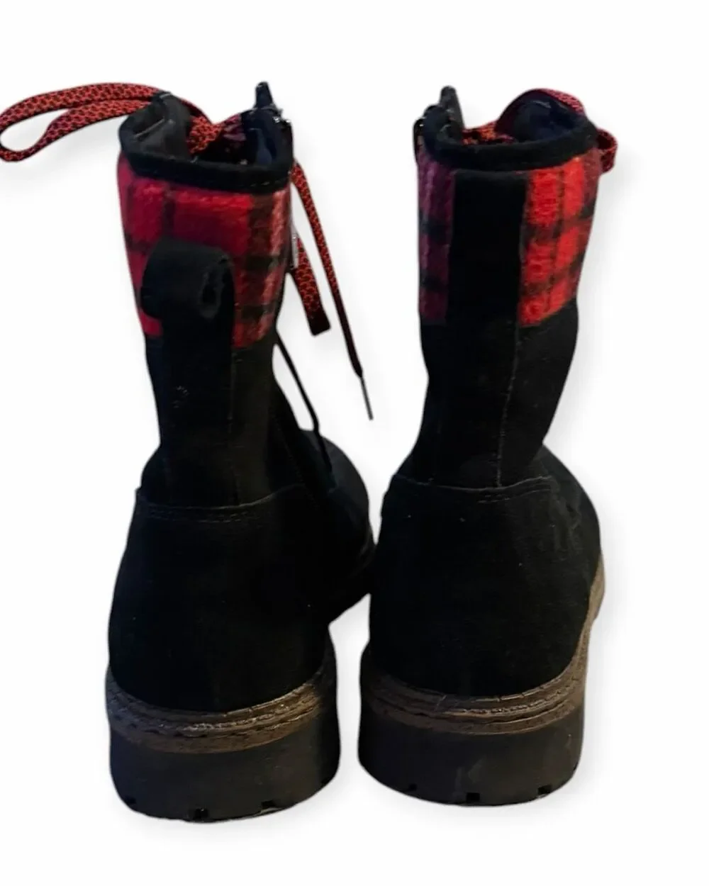 BLONDO Pyper Waterproof Black Suede Red Plaid Lace-Up Boots Women’s 7M